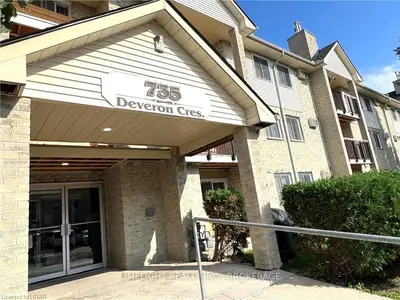 735 DEVERON Crescent 206, London South, ON N5Z 4X8