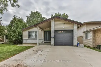 17 BEECHBANK Crescent, London South, ON N6E 2N9