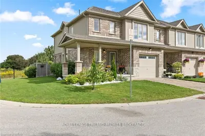 2031 PENNYROYAL Street 26, London North, ON N5X 0L7