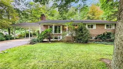 9882 WILBERT Street, Lambton Shores, ON N0M 1T0