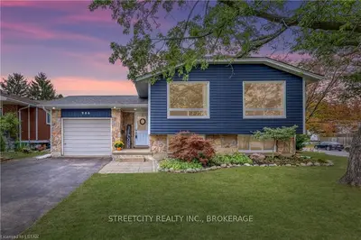 986 JALNA Boulevard, London South, ON N6E 2R3