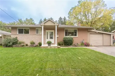 153 BURNSIDE Drive, London East, ON N5V 1B4