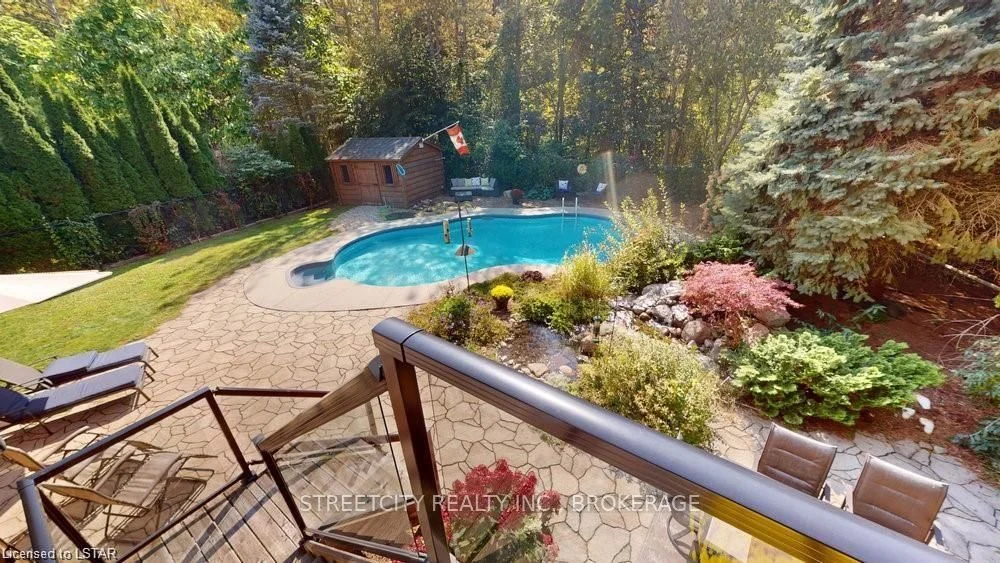 1577 BLACKMAPLE Crescent, London East, ON N5Y 6L7