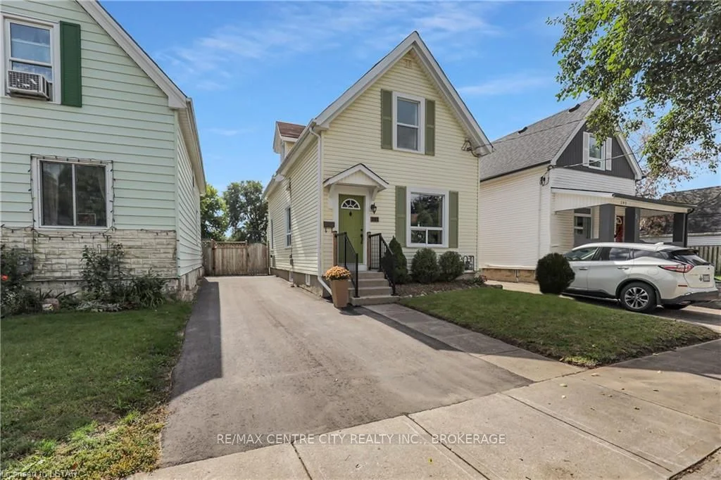 397 SALISBURY Street, London East, ON N5Y 3B3