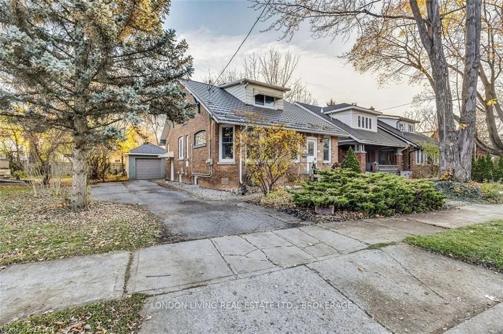 153 Windsor Avenue, London South, On N6c 2a1