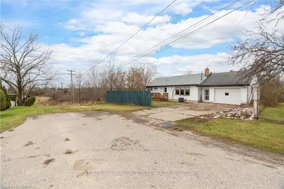 235 William St Street, Southwest Middlesex, On N0l 1z0