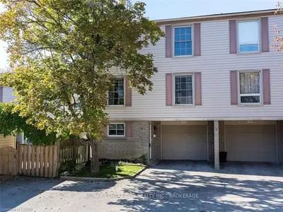 423 Everglade Crescent, London North, On N6h 4m8