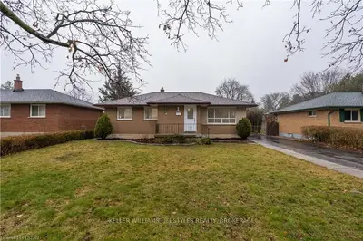 33 Goldwick Crescent, London East, On N5v 2k9