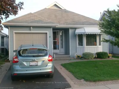 15 Edwin Crescent, Tillsonburg, On N4g 5h1