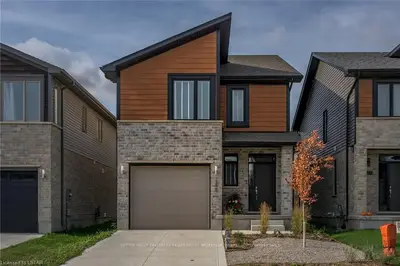 2238 TRIBALWOOD Street, London North, ON N6G 0R4