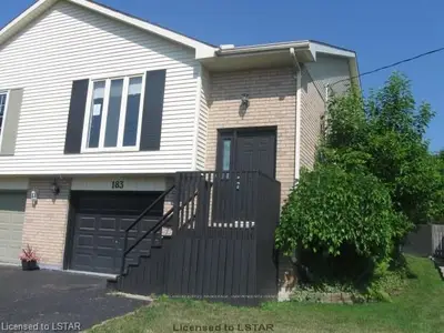 183 Carnegie Street, Ingersoll, On N5c 1l1