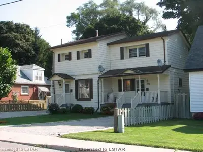 230 Riddell Street, Woodstock, On N4s 1n4