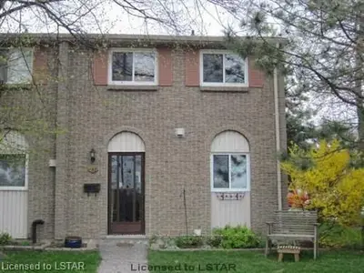166 Southdale Road E 152, London South, On N6j 2j1