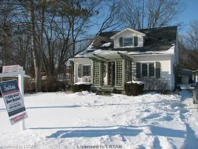 59 Frederick Street, Woodstock, On N4s 7w1