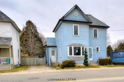 198 King Street W, Ingersoll, On N5c 2k3