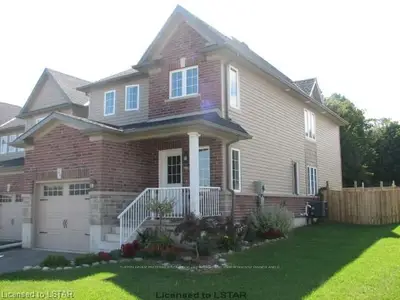 458 Sales Drive, Woodstock, On N4s 0b7