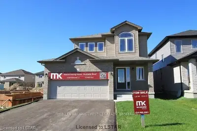 9 Moffat Avenue, Ingersoll, On N5c 0b2