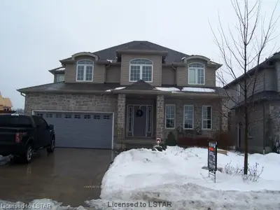 741 Normandy Drive, Woodstock, On N4t 0c5