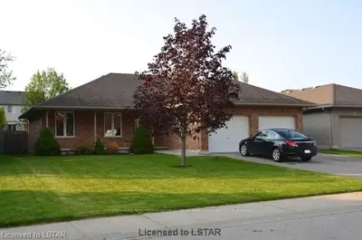 57 Woodland Crescent, Tillsonburg, On N4g 4g6