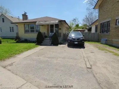 815 Hamilton Road, London East, On N5z 1v4