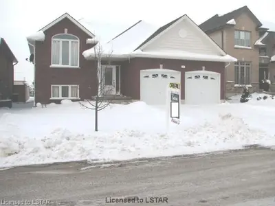 757 Glen Wood Road, Woodstock, On N4t 0a6