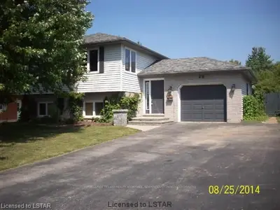 28 Lorraine Avenue, Tillsonburg, On N4g 4v3