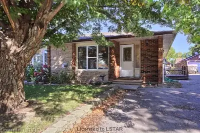 17 Witty Avenue, Ingersoll, On N5c 3n9