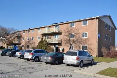 1582 Ernest Avenue 207, London South, On N6e 2s4
