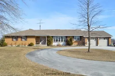 244145 Airport Road, South-west Oxford, On N4g 4h1