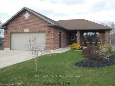 17 Scourfield Drive, Ingersoll, On N5c 0a4