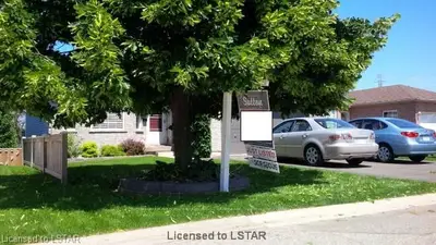 21 Brick Pond Lane, Woodstock, On N4s 1g1