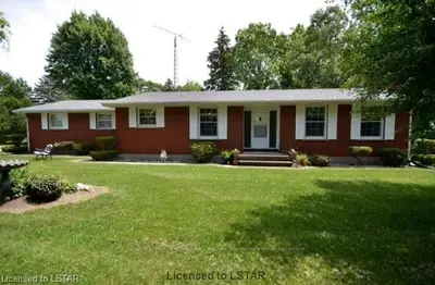 8733 Hickory Drive, Strathroy-caradoc, On N7g 3h8