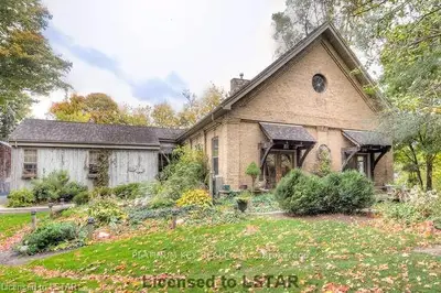 7524 Falconbridge Drive, Strathroy-caradoc, On N0l 1w0
