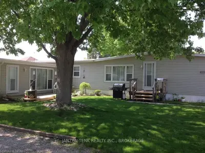 23 North Street 23e, Tillsonburg, On N4g 1b9