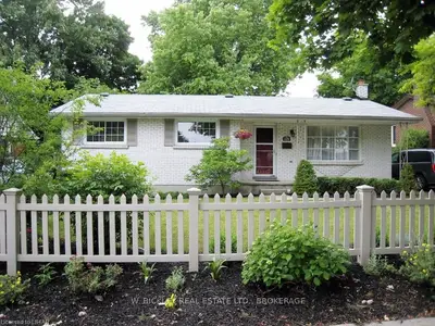 136 MCLEAN Drive, London North, ON N5X 1Y5