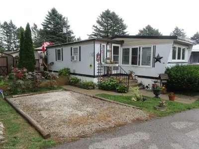 23 North Street W 16 E, Tillsonburg, On N4g 1b9