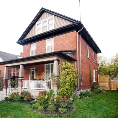 140 Oxford Street, Woodstock, On N4s 6a7