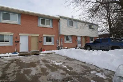 149 Bay Street 33, Woodstock, On N4s 8h7