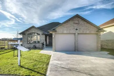 506 DARCY Drive, Strathroy-Caradoc, ON N7G 4L1