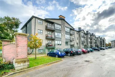 9 JACKSWAY Crescent W 404, London North, ON N5X 3T7