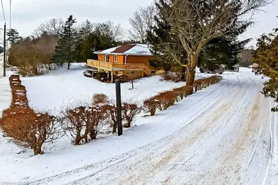 403227 Robinson Road, South-west Oxford, On N5c 3j7