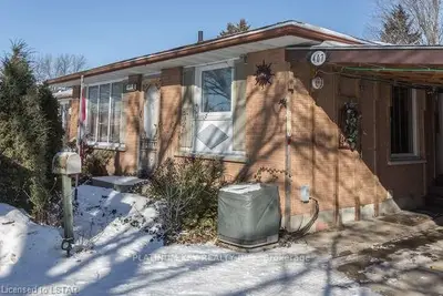 407 ADELAIDE Street, Strathroy-Caradoc, ON N7G 2W2