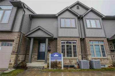 3400 CASTLE ROCK Place 124, London South, ON N6L 0E4