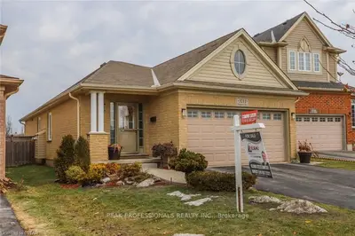 3211 PAULPEEL Avenue, London South, ON N6L 0A1