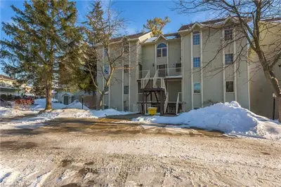 40 ONTARIO Street 9, Lambton Shores, ON N0M 1T0