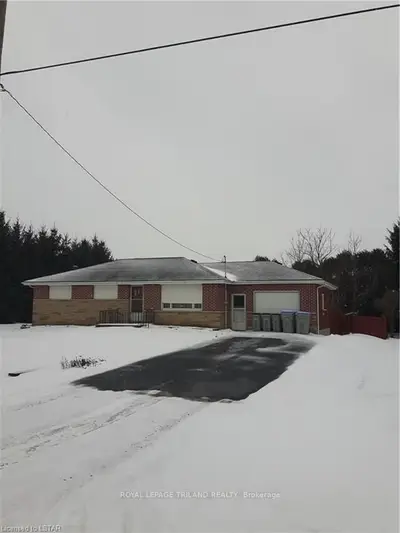 24351 Adelaide Road, Strathroy-caradoc, On N7g 3h4