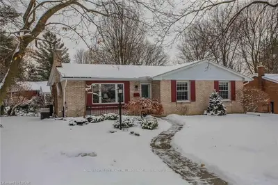 904 DALKEITH Avenue, London North, ON N5X 1S2