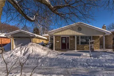 789 GRENFELL Drive, London North, ON N5X 2C4