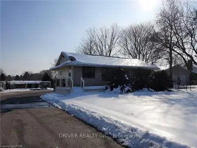23 North Street W 1z, Tillsonburg, On N4g 1b9