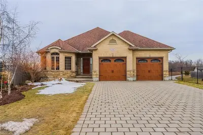 735 REDTAIL Trail, London North, ON N6H 3X7